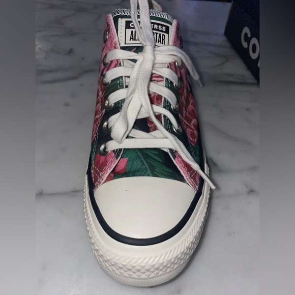 Mens Size 6 Womens Size 7.5 - Converse Chuck Taylor All Star Low Wild Florals - Picture 2 of 4